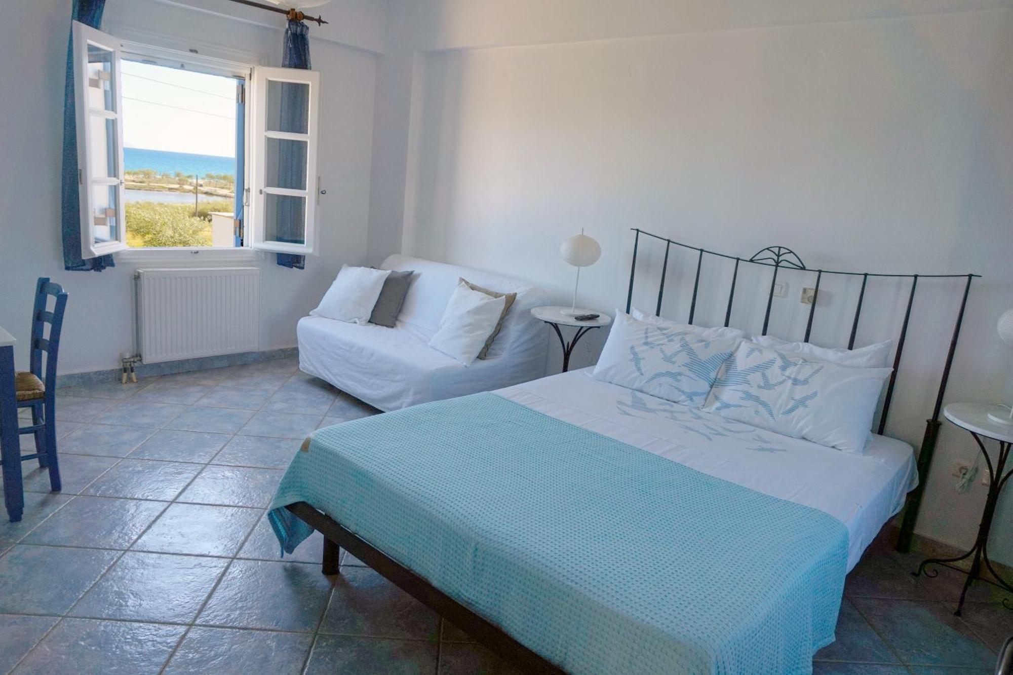Kyma Agios Prokopios Apartments Стая снимка